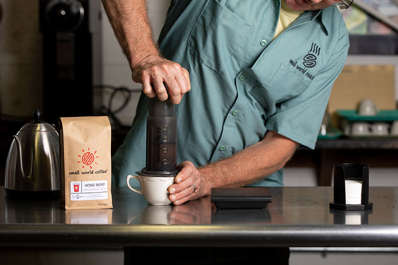 Immediately press coffee, taking 10 seconds to plunge.